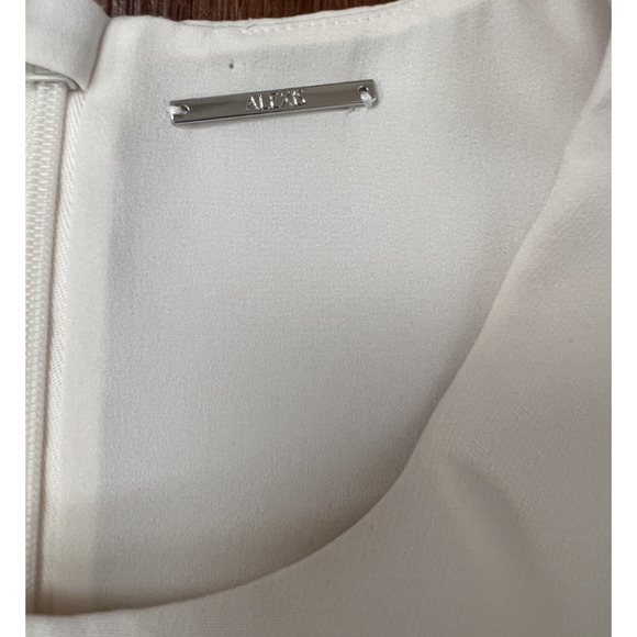 SOLD - Picture 4 of 10